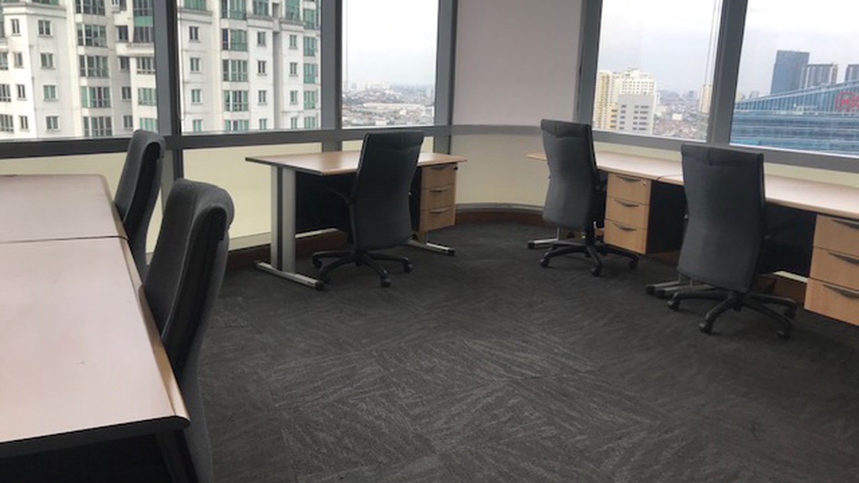 Allianz Tower Kuningan, 1000 sqm, furnished, lantai 28, view bagus,cocok untuk service office,