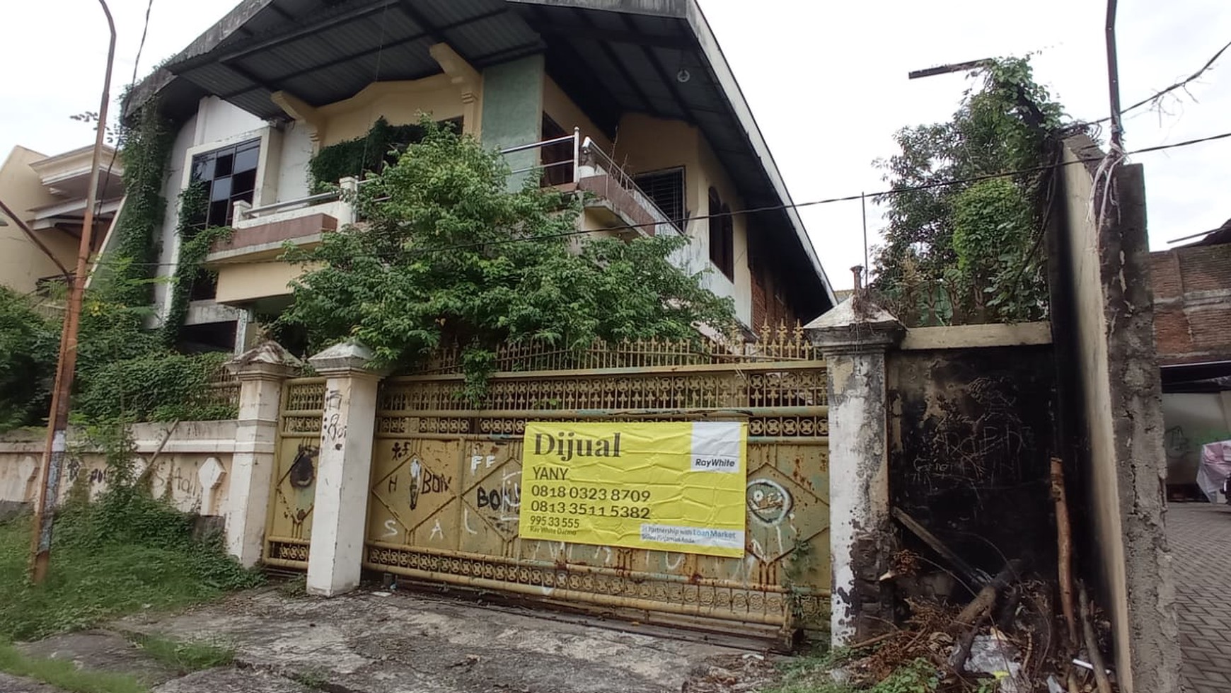 Rumah Hitung Tanah Area Dukuh Pakis,Dekat pintu Masuk Toll, Hr Muhammad