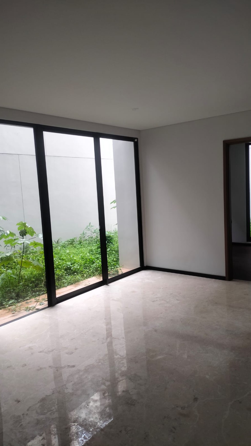 Best Offer. Rumah Mewah Zora Kazumi, Bsd