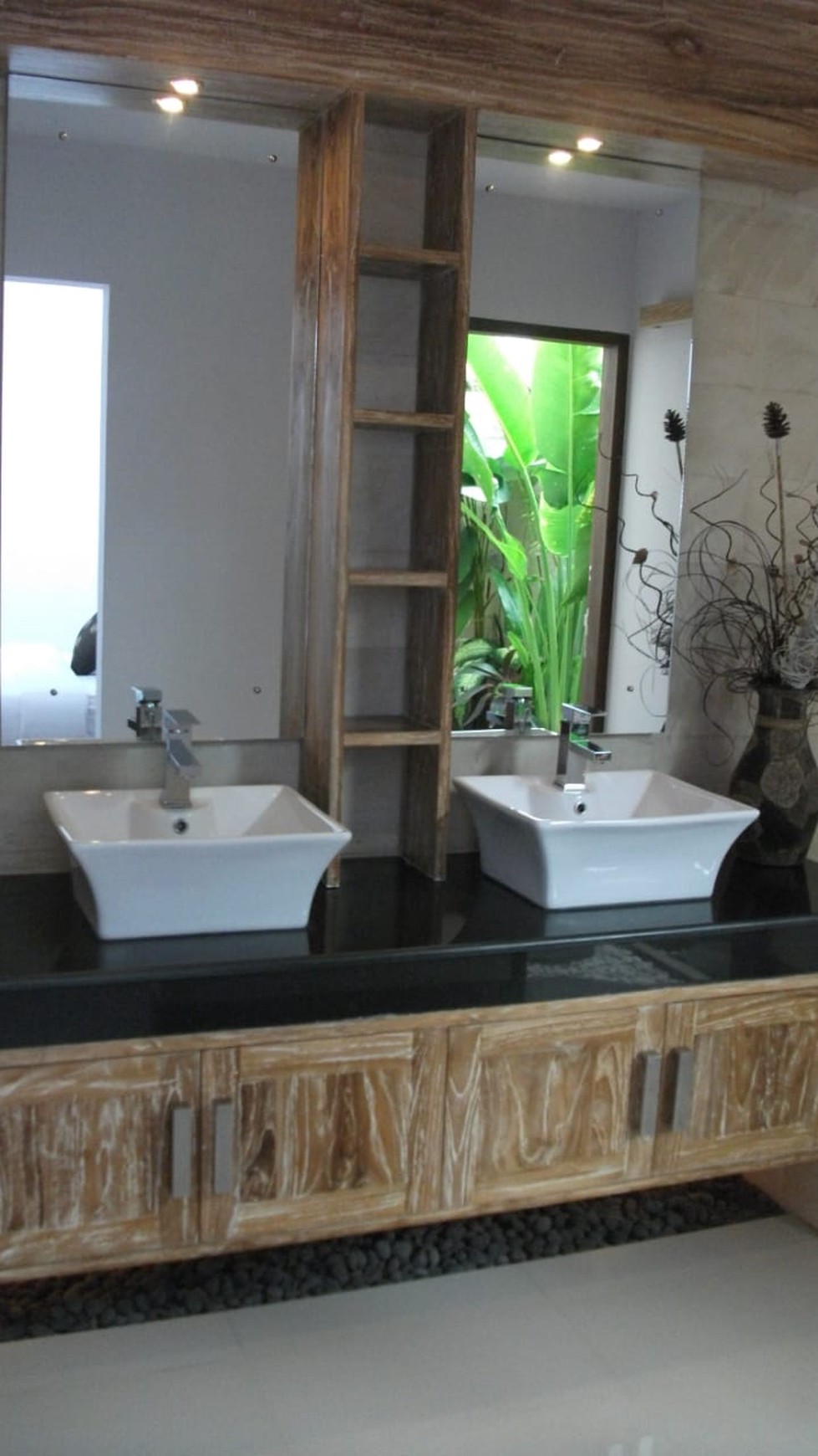 DiJual Villa Canggu - Bali ,Full Furnish Siap Huni