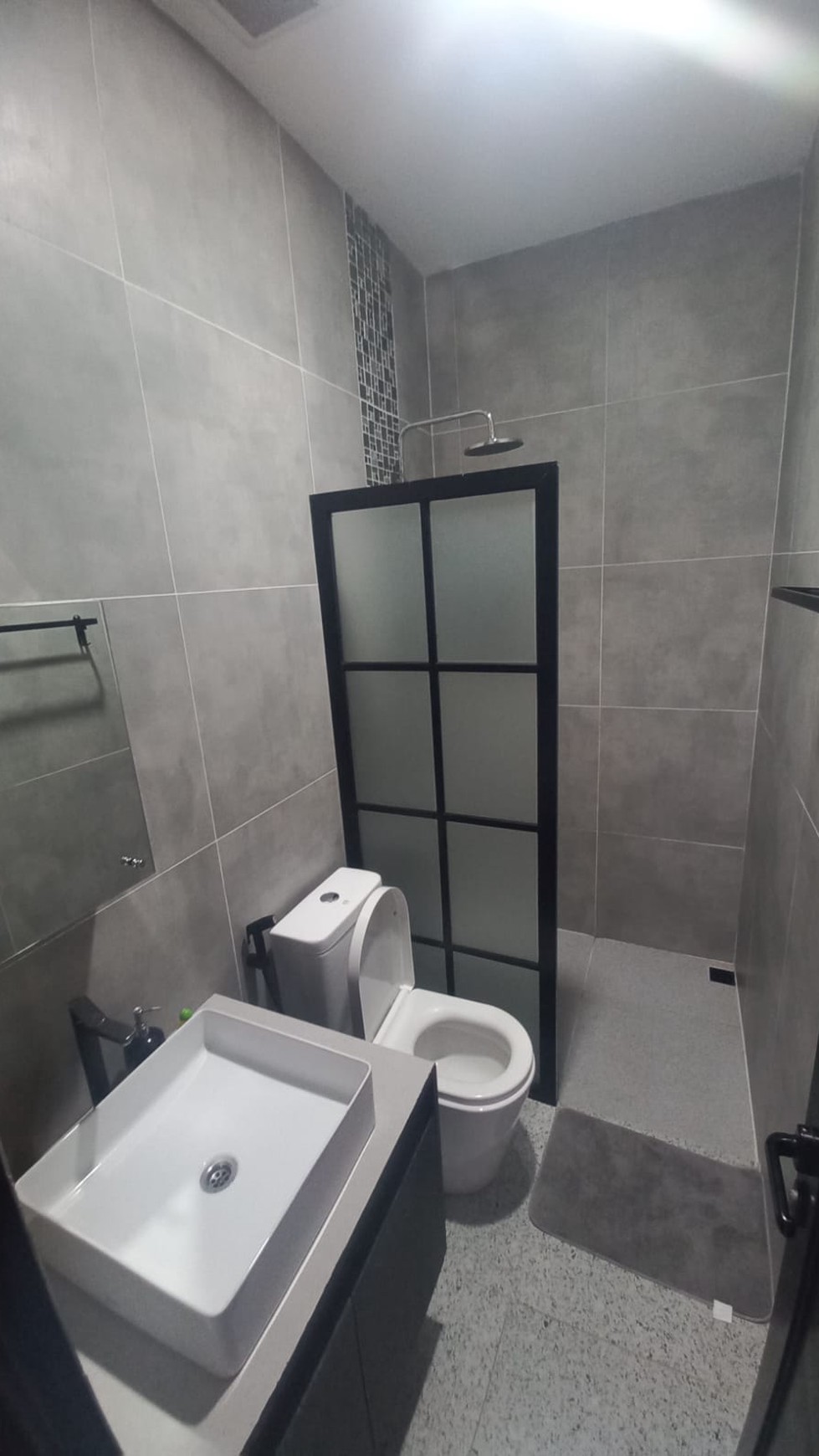 Flash Sale. Rumah Hoek Neo Catalonia, BSD