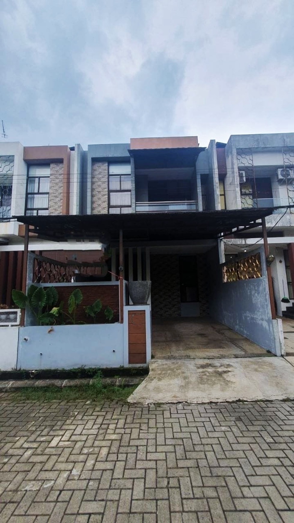 Best Price. Rumah Bagus Cendana Residence, Pamulang
