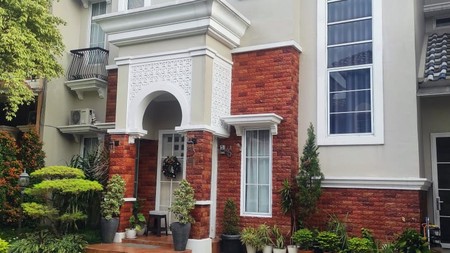 Flash Sale. Rumah Bagus Cluster Alicante, Gading Serpong