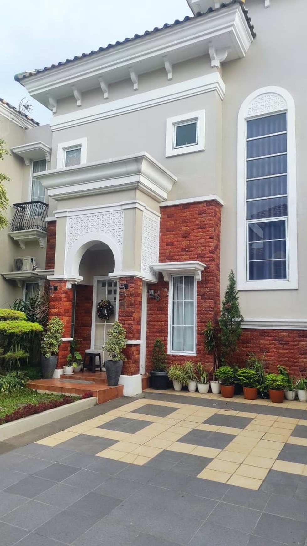 Flash Sale. Rumah Bagus Cluster Alicante, Gading Serpong