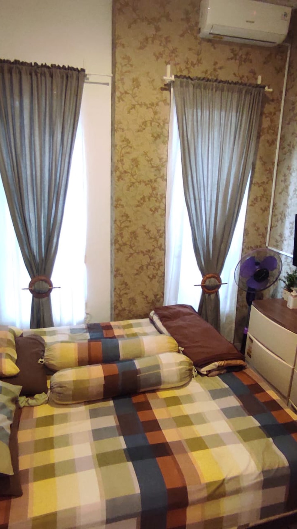 Flash Sale. Rumah Bagus Cluster Alicante, Gading Serpong