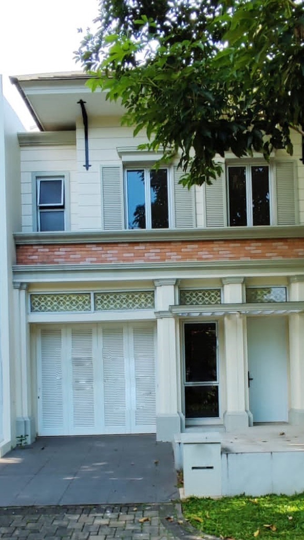 Termurah. Rumah Mewah Cluster Hyland Greenwich Park, BSD