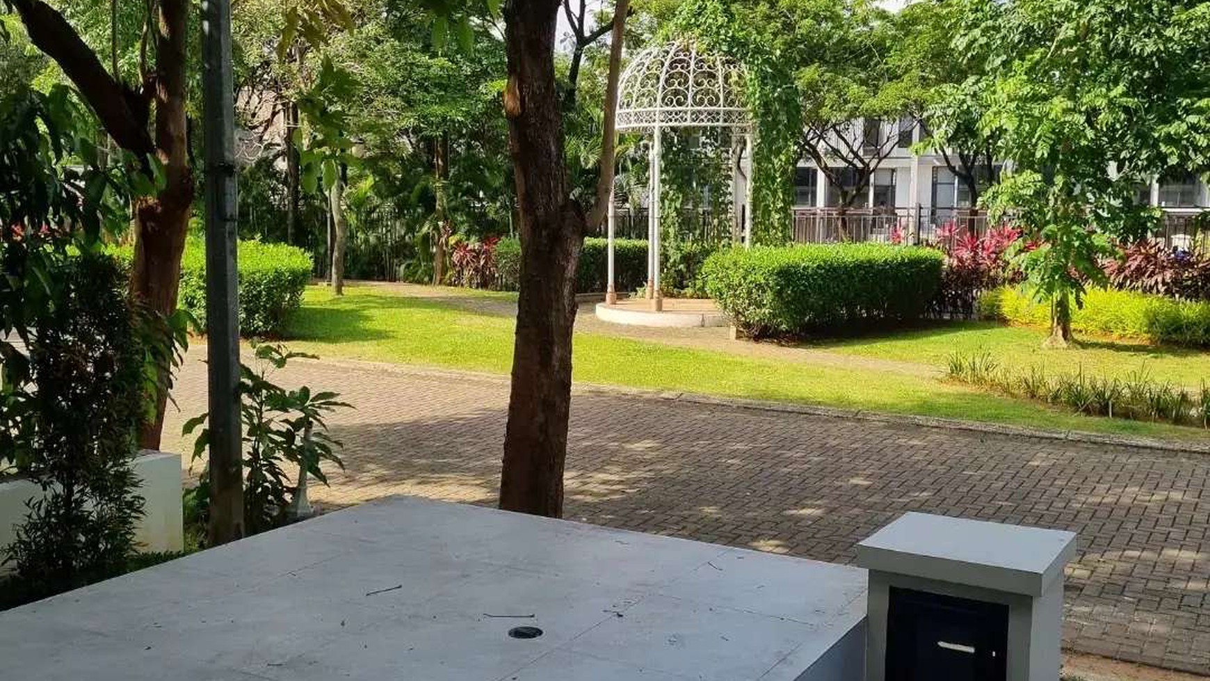 Termurah. Rumah Mewah Cluster Hyland Greenwich Park, BSD