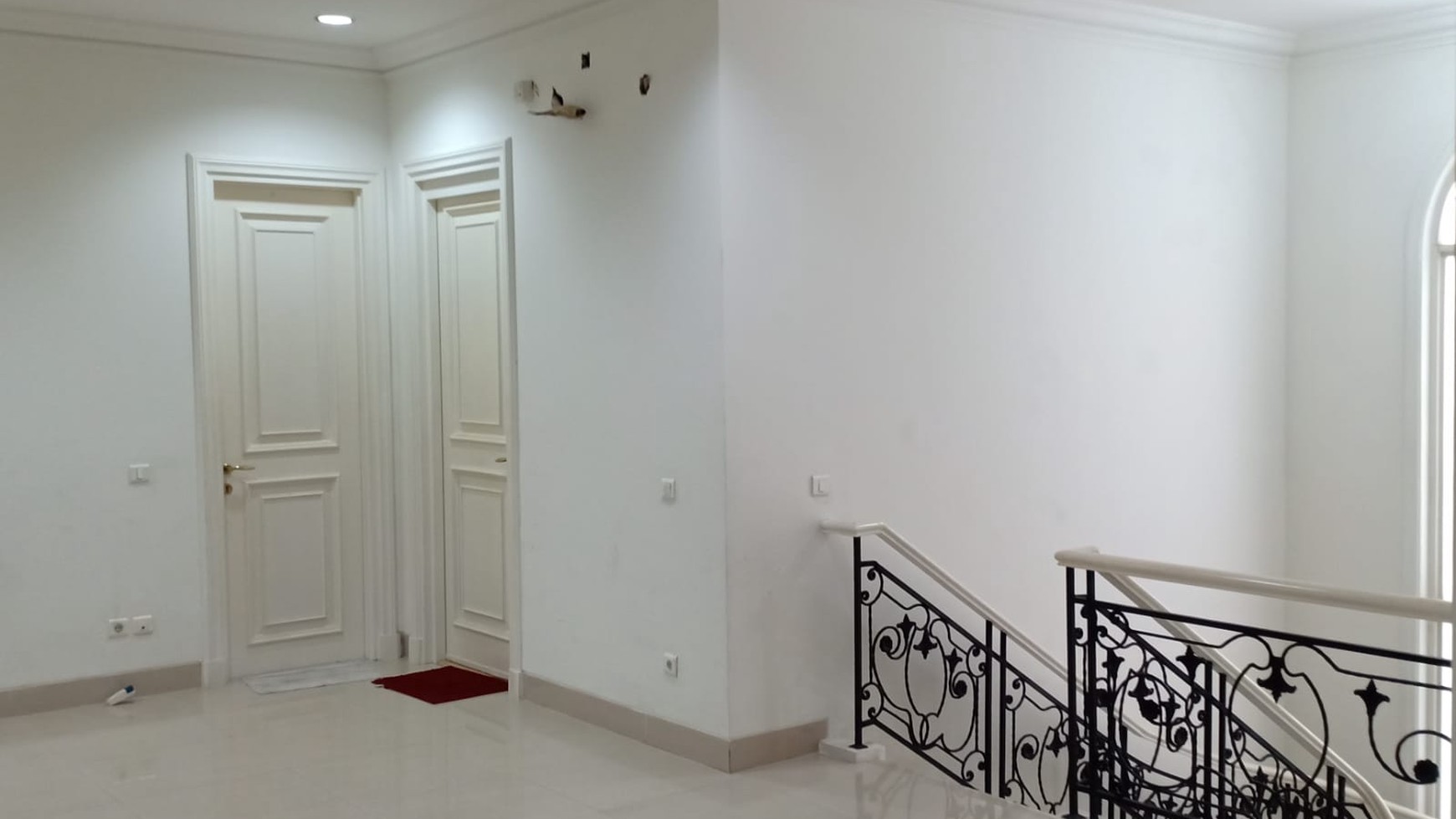 Flash Sale. Rumah Bagus Les Belles Maisons, Serpong Utara