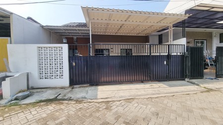 Hot Sale. Rumah Bagus Di Medang Lestari, Gading Serpong