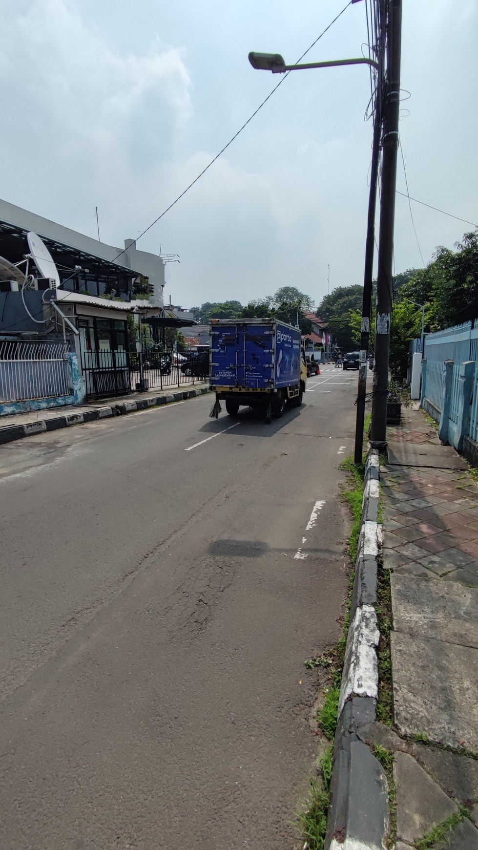 Jarang Ada. Rumah Hitung Tanah Di Sukarasa Tangerang, Depan Jln Raya..