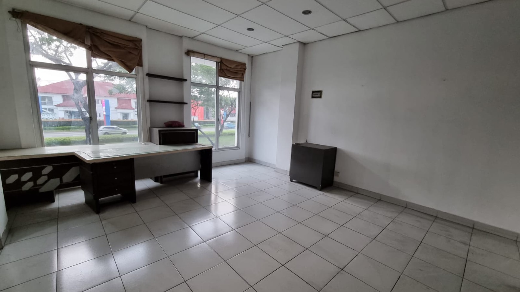 Hot Price. Ruko 3 Lantai Di Tol Boulevard, BSD
