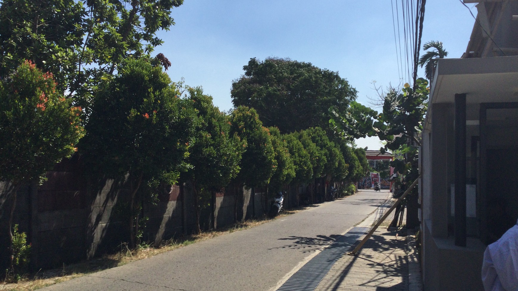 Rumah Baru 2 Lantai Modern Strategis dekat Pintu Tol Parigi Kunciran Bintaro Jaya