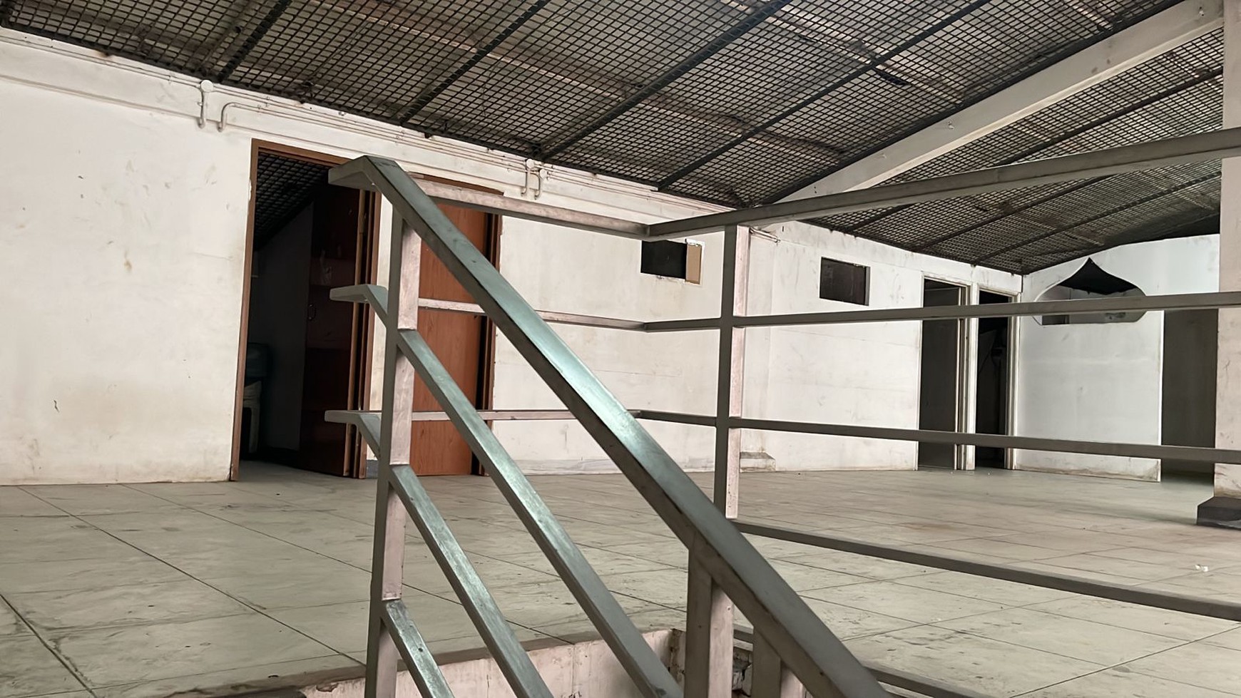 Ruko Ternate, Cideng Luas 13,6x21m2