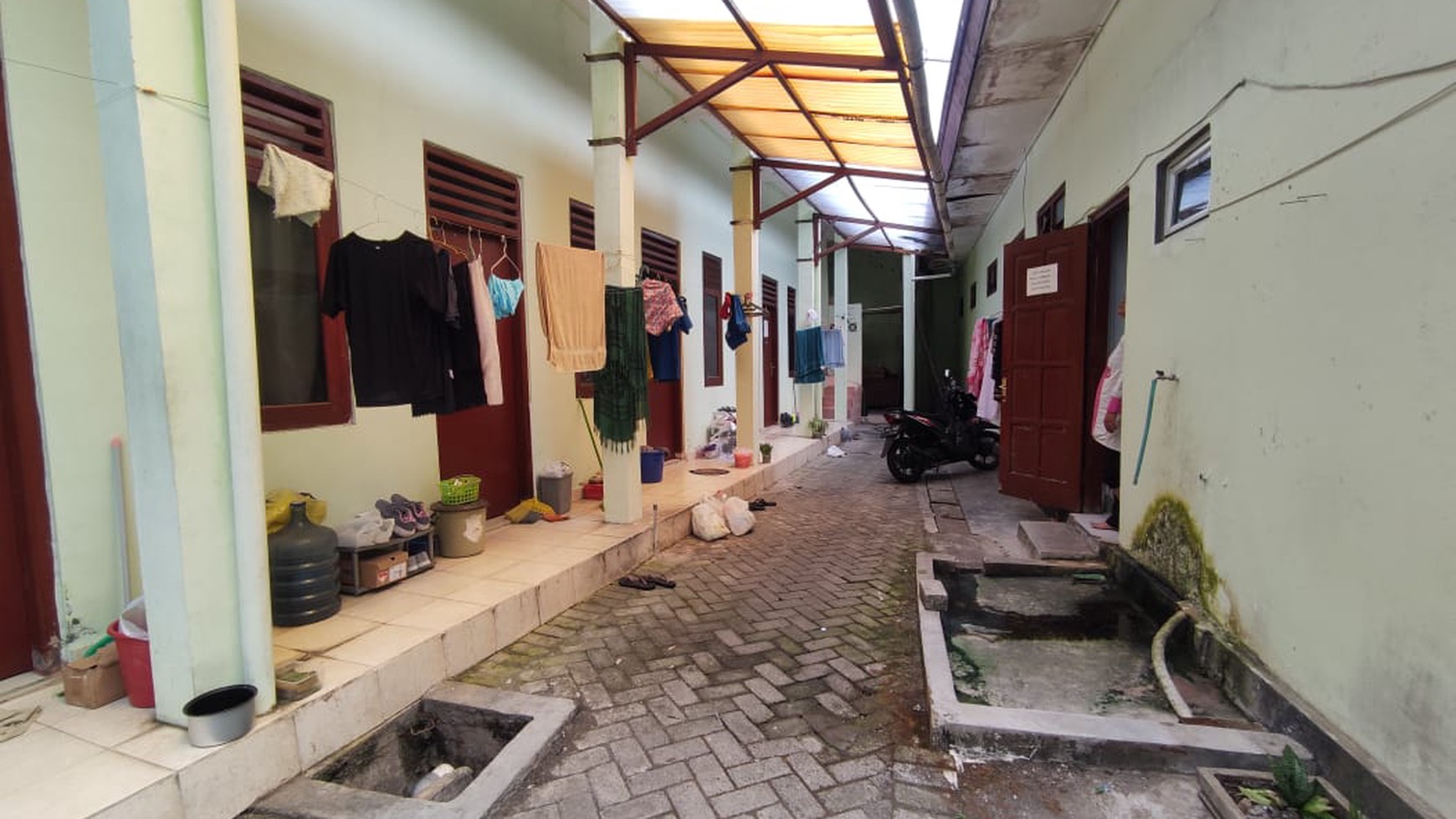 Kost 18 Kamar Lokasi Strategis,Gejayan Dekat SMA Negeri 1 Depok Sleman 