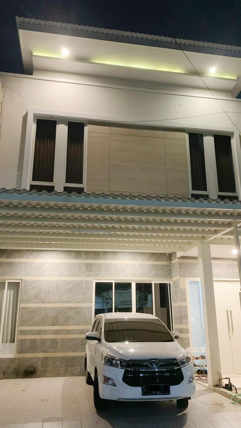 rumah minimalis 2 lantai siap huni surabaya timur sutorejo utara 