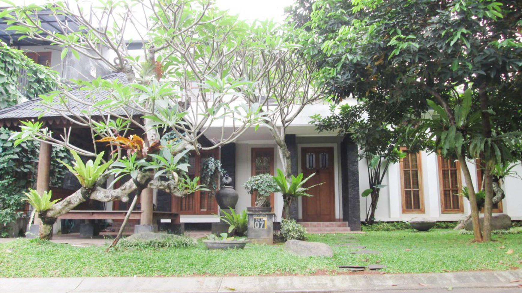 Dijual CEPAT Rumah Bagus Siap Huni di , Menteng Residence ,Bintaro, Tangsel