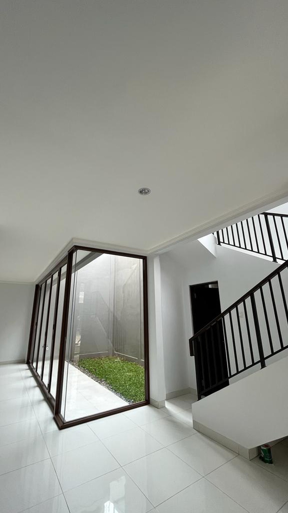 Rumah Bagus Di Discovery Lumina, Bintaro Jaya Sektor 9