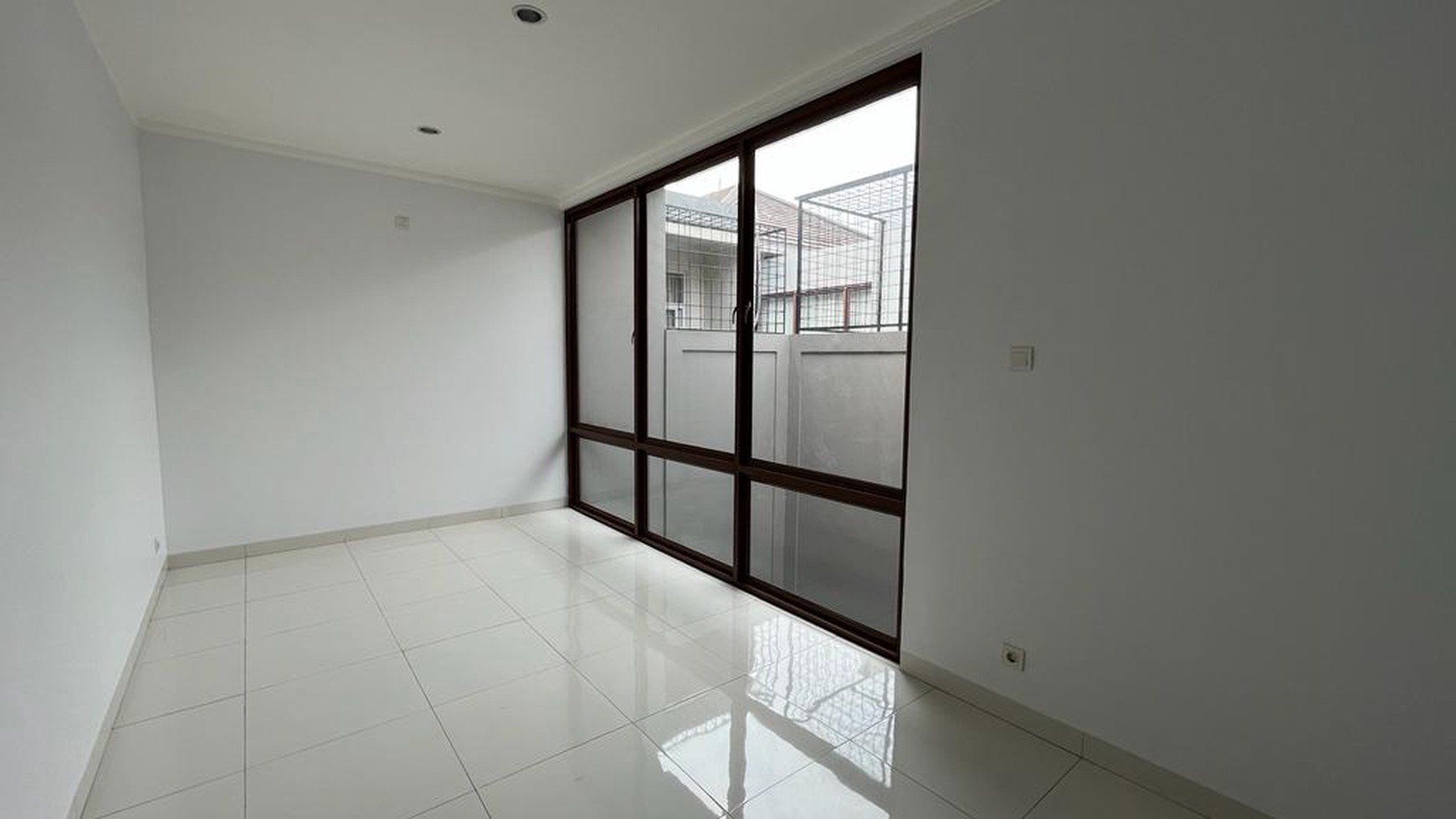 Rumah Bagus Di Discovery Lumina, Bintaro Jaya Sektor 9