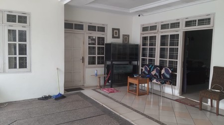 Rumah Bagus Di Jl Taman Asri Utama Ciledug Tangerang