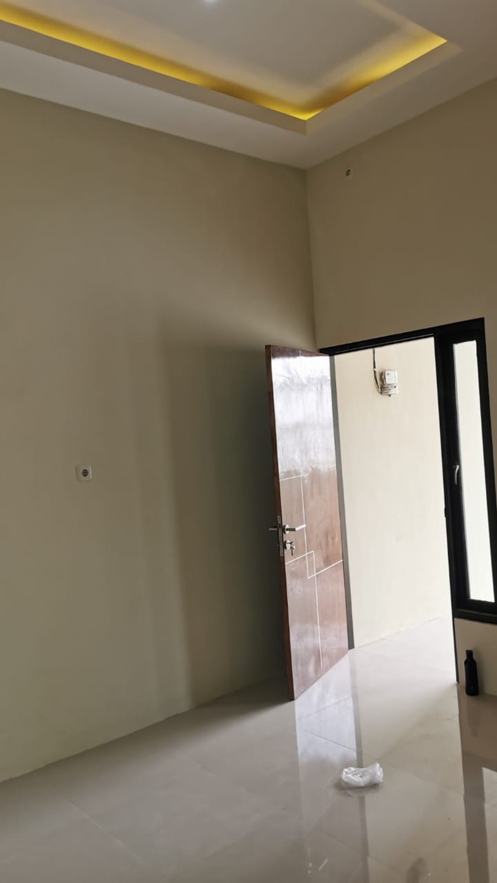 1121. Dijual Rumah Unit A Jalan utama Kutisari Indah Utara