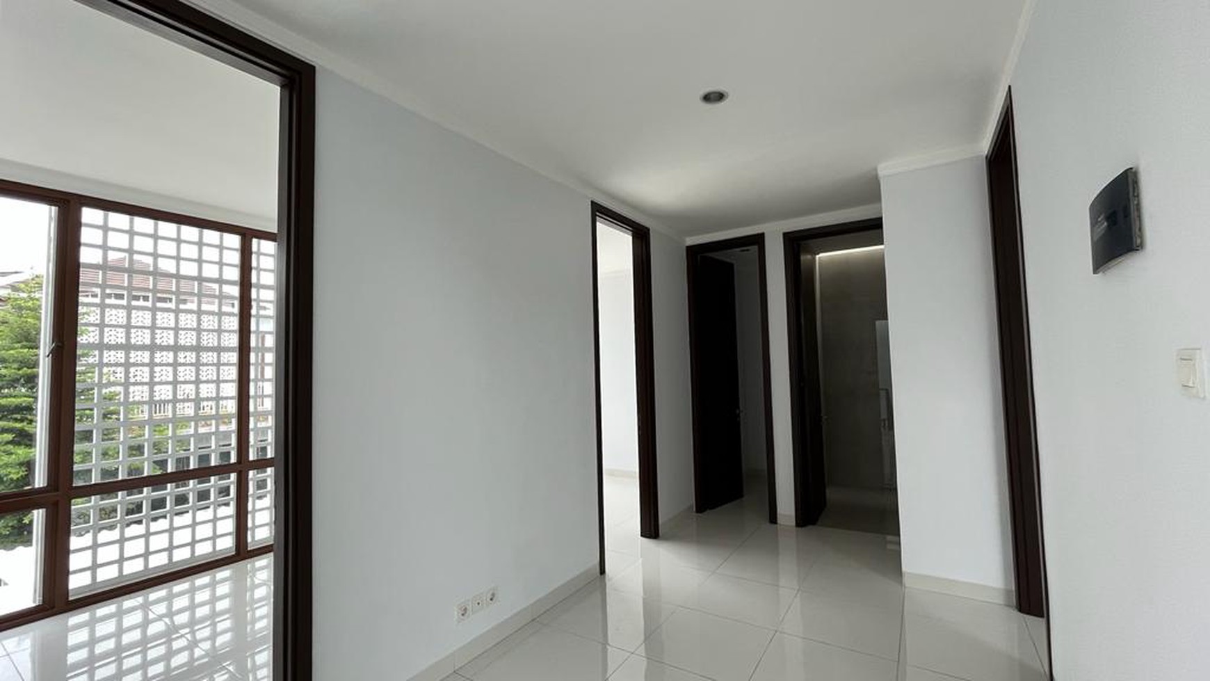 Rumah Bagus Di Discovery Lumina, Bintaro Jaya Sektor 9