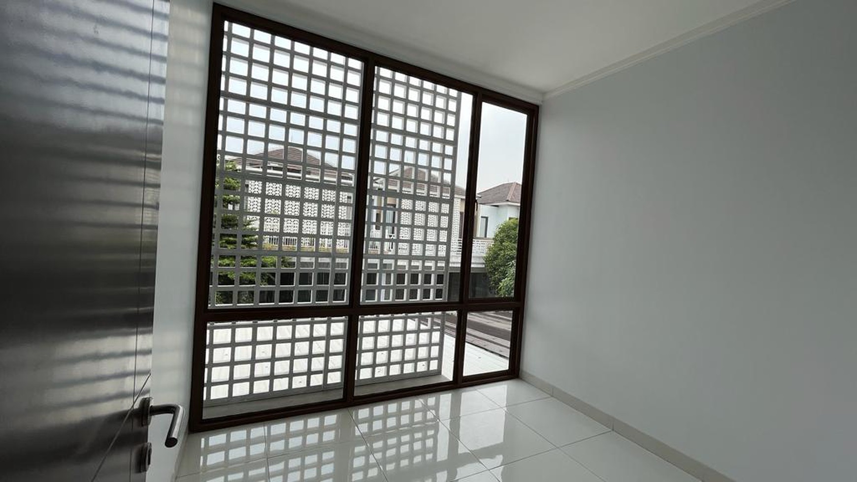 Rumah Bagus Di Discovery Lumina, Bintaro Jaya Sektor 9