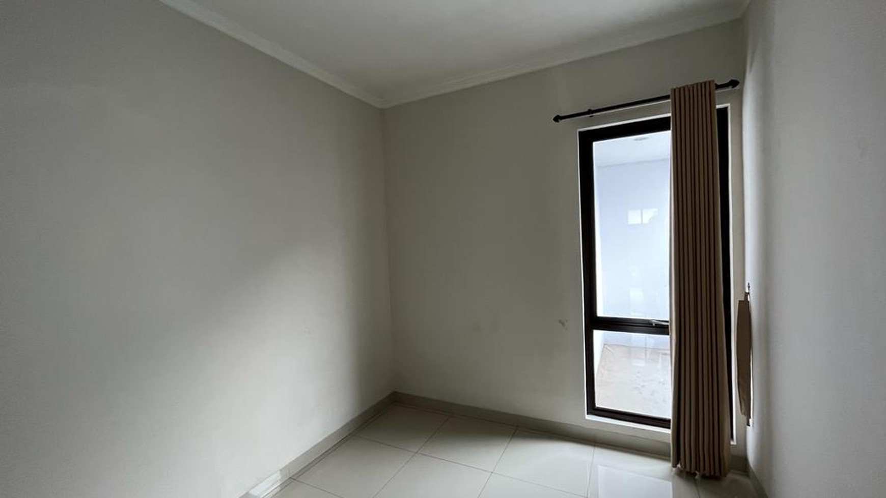 Dijual Rumah Bagus di Discovery Serenity, Sektor 9, Bintaro Jaya.