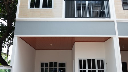 Brand New Rumah Modern Minimalis di Bintaro Pesanggrahan