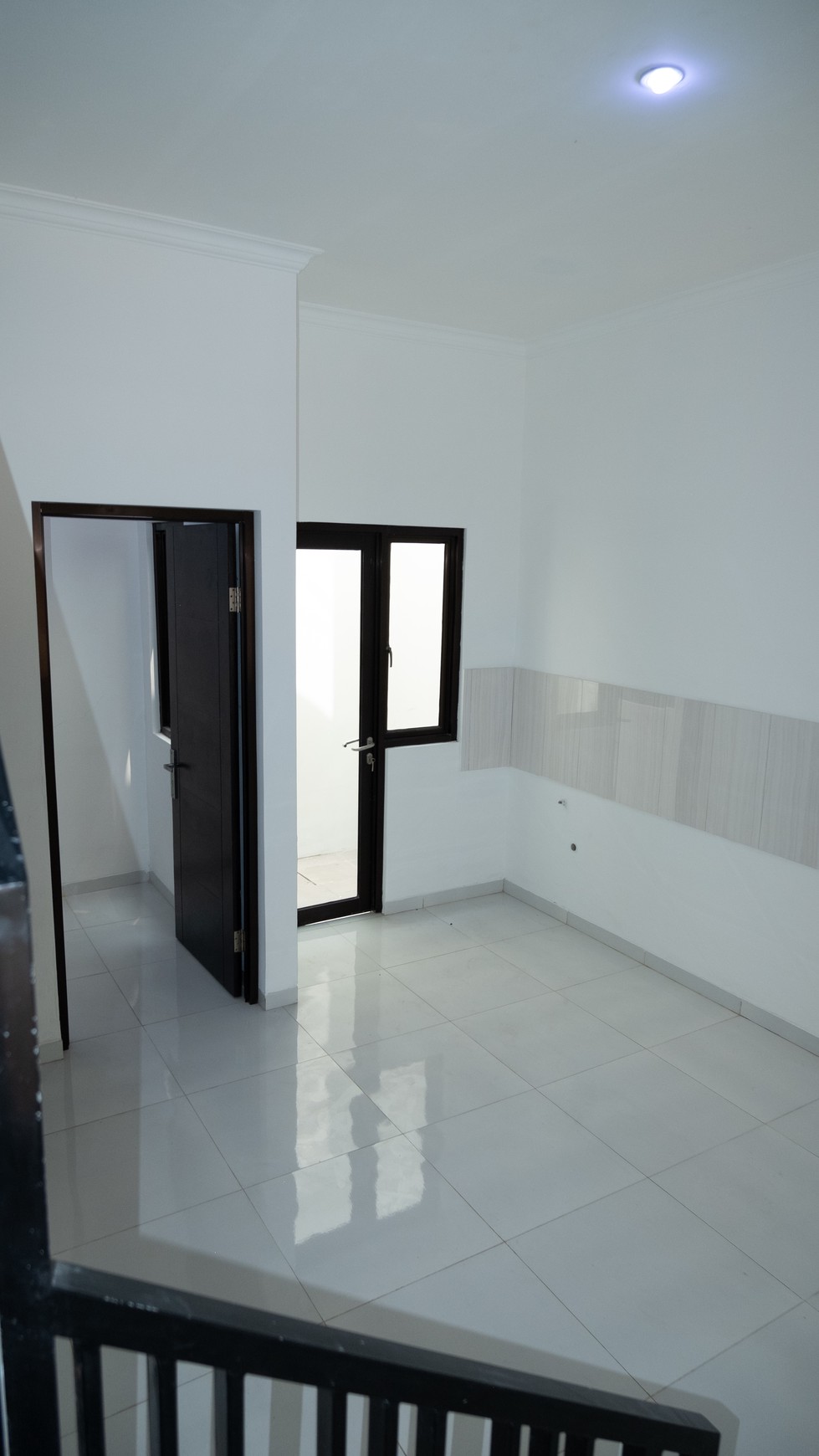 Brand New Rumah Modern Minimalis di Bintaro Pesanggrahan