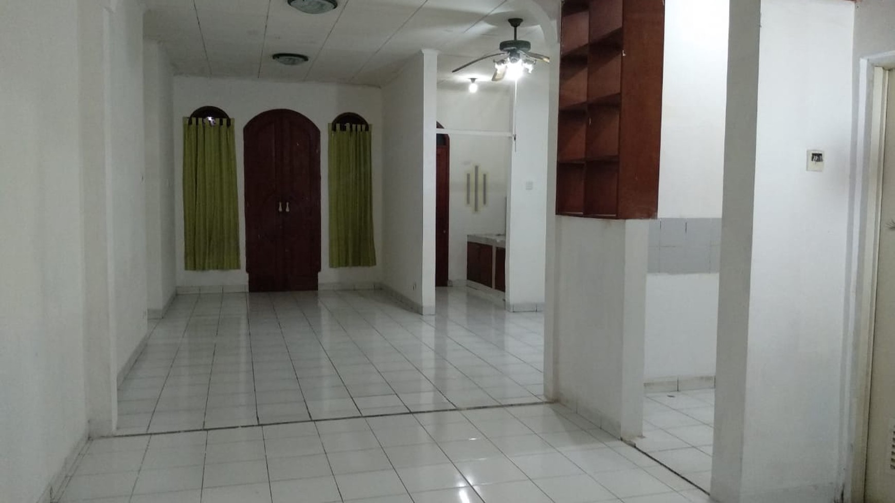 Rumah Asri di Jalan Puspita, Jababeka 