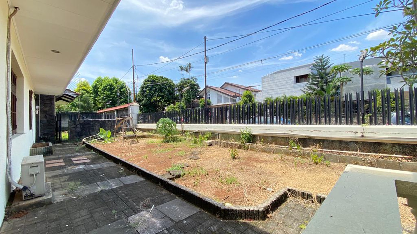 Rumah Mewah Super Luas Dalam Komplek Besar Di Cinere