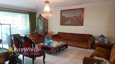 Dijual Rumah Lama di Jl. Kayu Putih Jakarta Timur