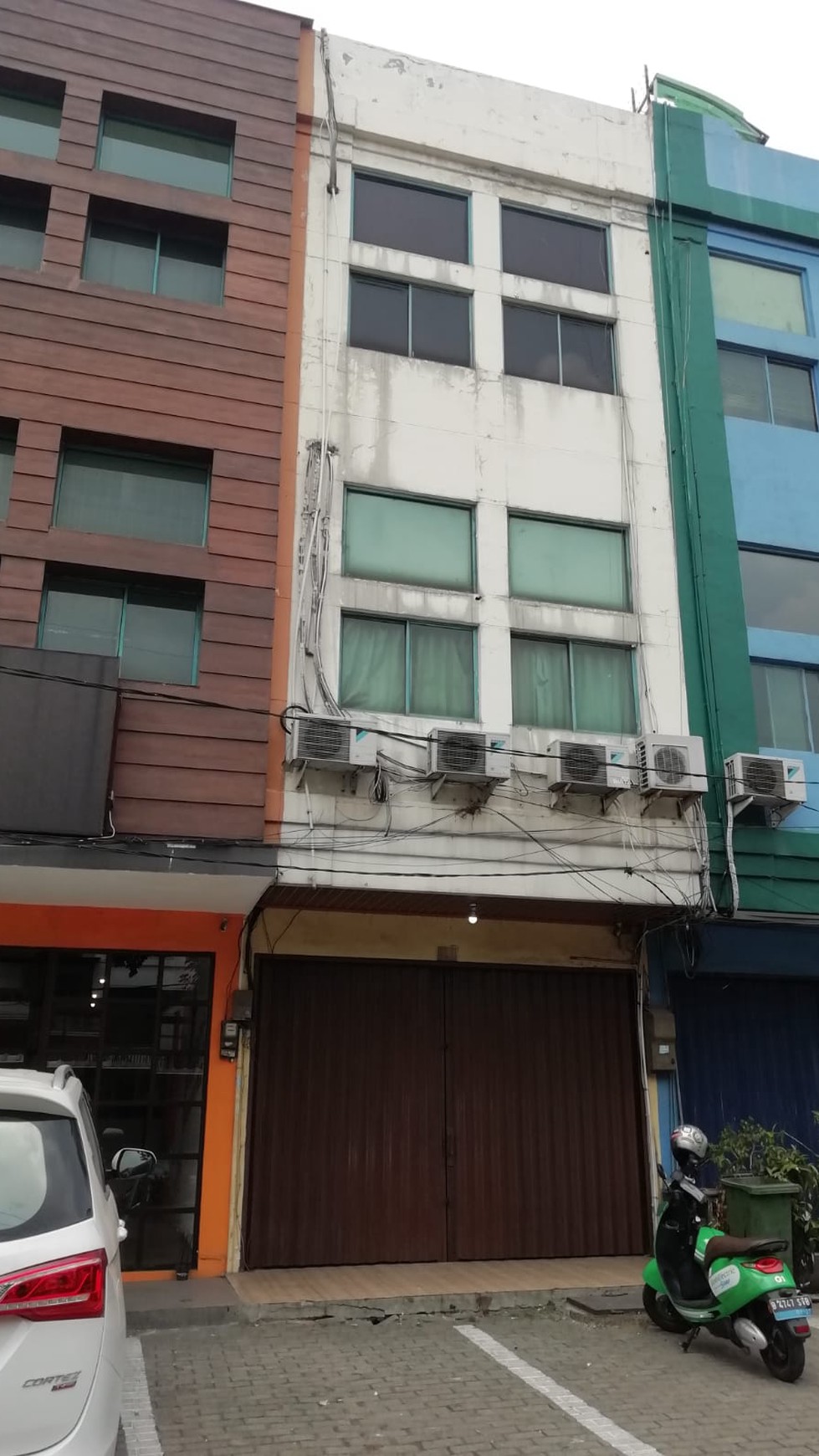 Ruko Siap Pakai Lokasi Strategis Pinggir Jalan Raya @Ruko Harapan Indah, Bintaro