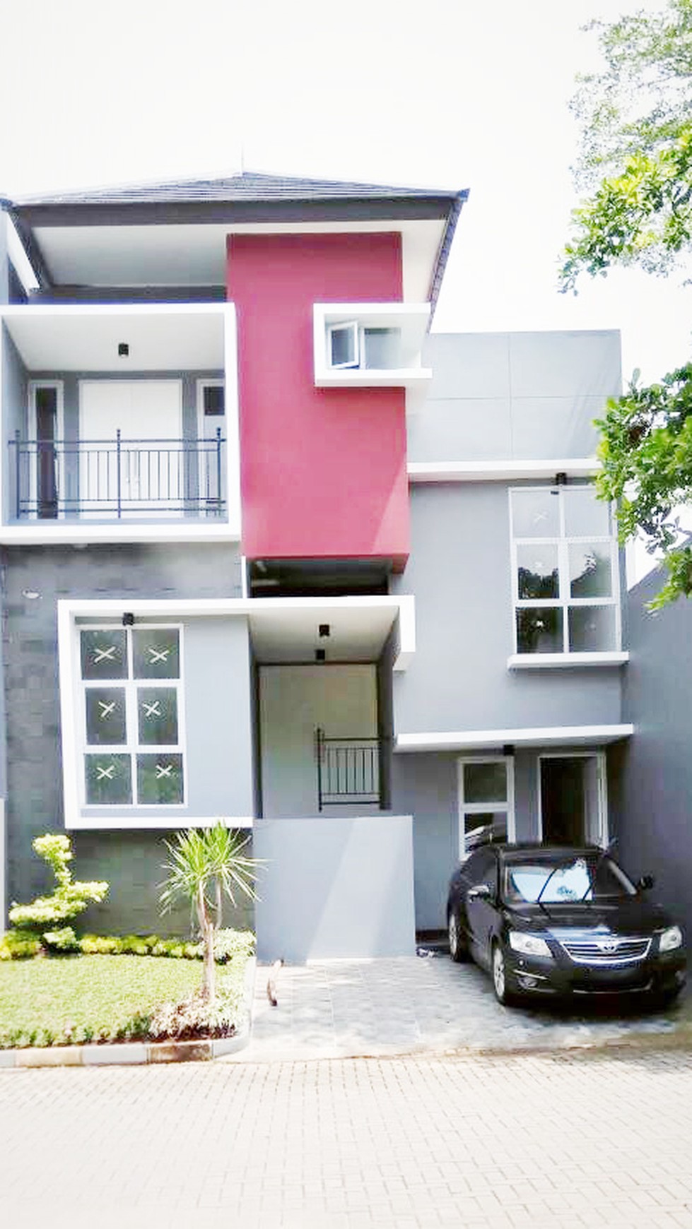 Rumah Cantik,dalam cluster,Jalan lebar di Jombang Bintaro