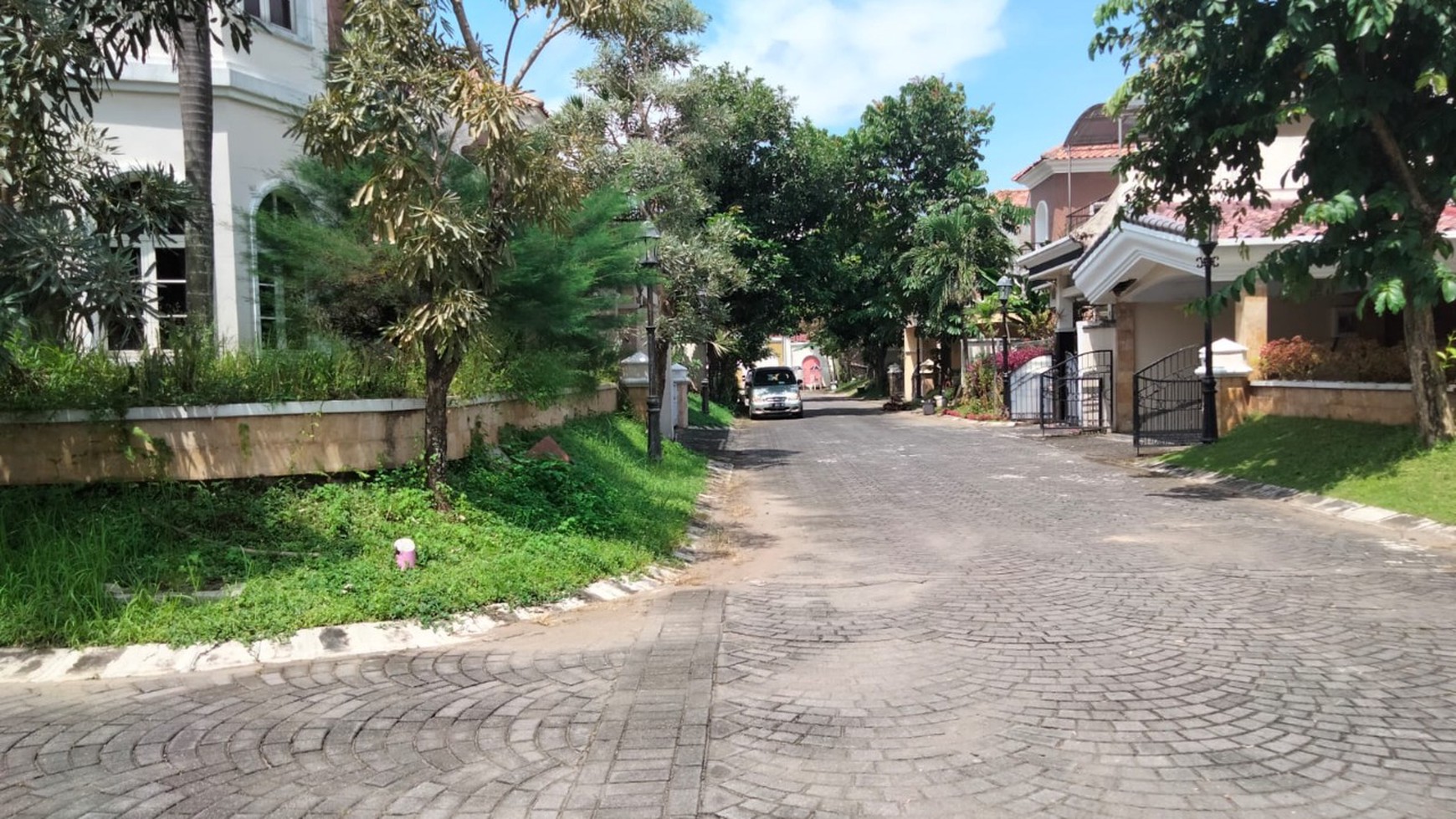 Rumah Mewah Di Salah Satu Perumahan Premium Casa Grande Timur Kampus UPN