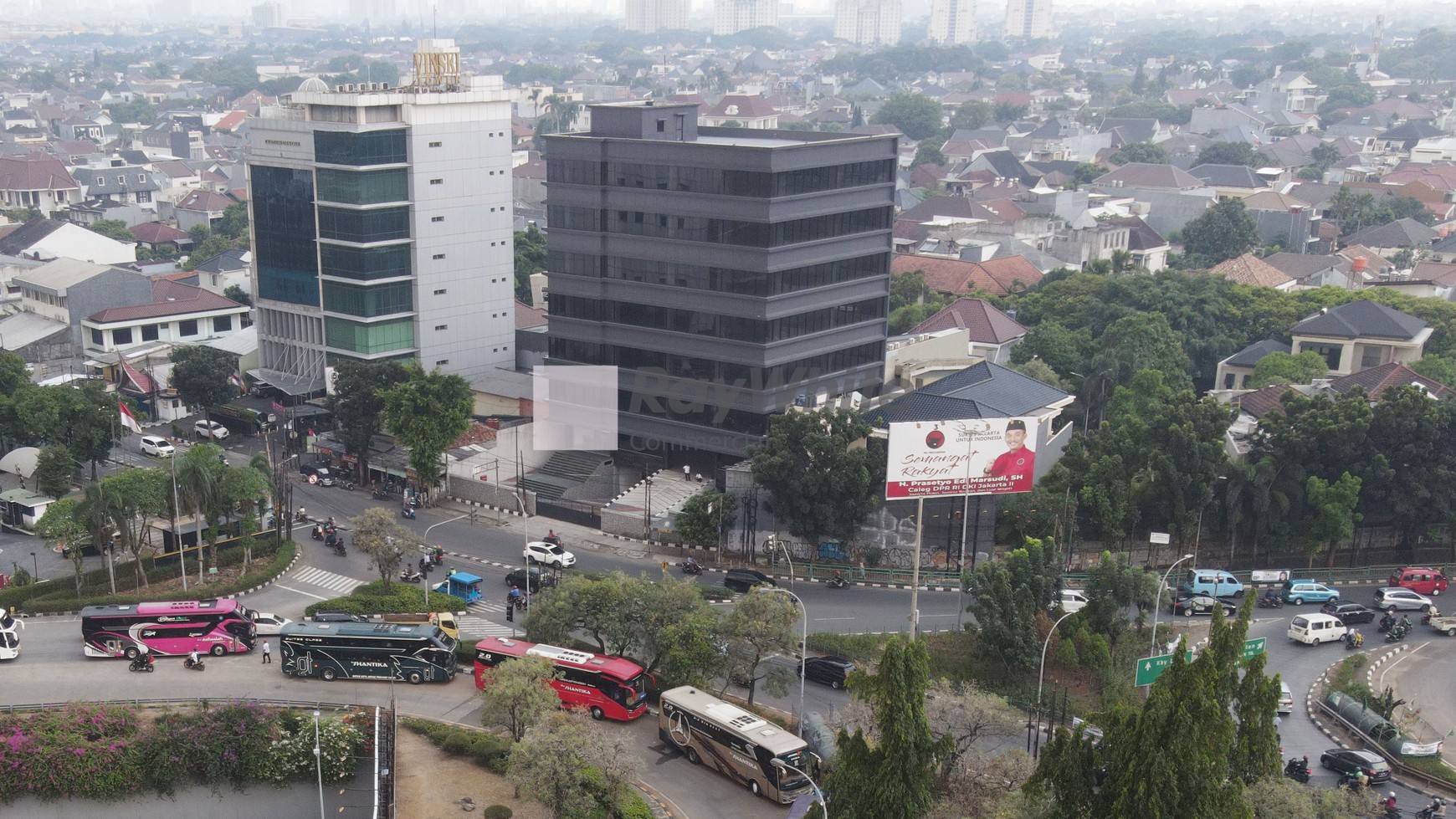 Gedung Baru Simatupang Jl. Pondok Pinang, Bagus, 8,5 Lantai Luas Bangunan 4000m.