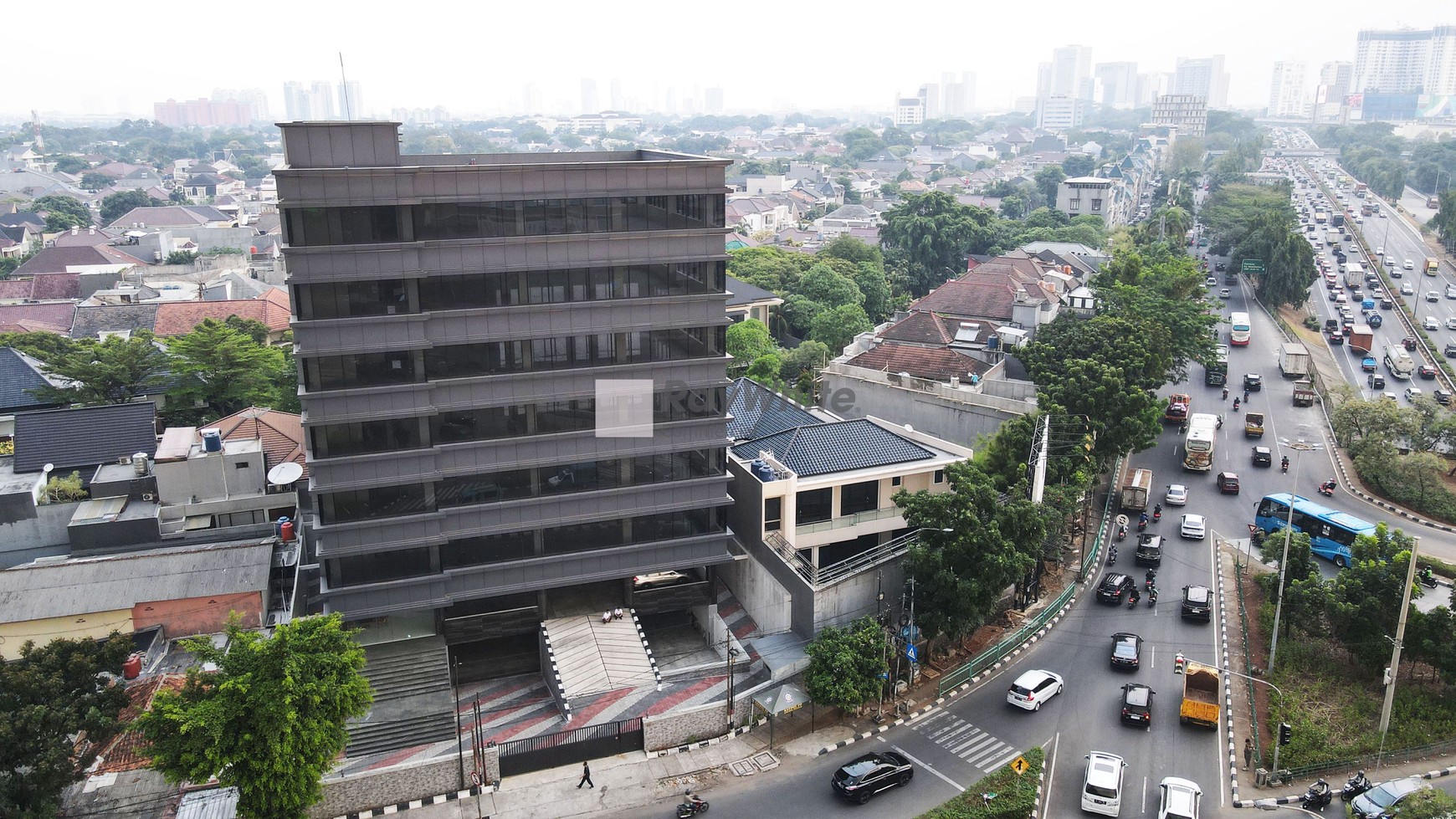 Gedung Baru Simatupang Jl. Pondok Pinang, Bagus, 8,5 Lantai Luas Bangunan 4000m.