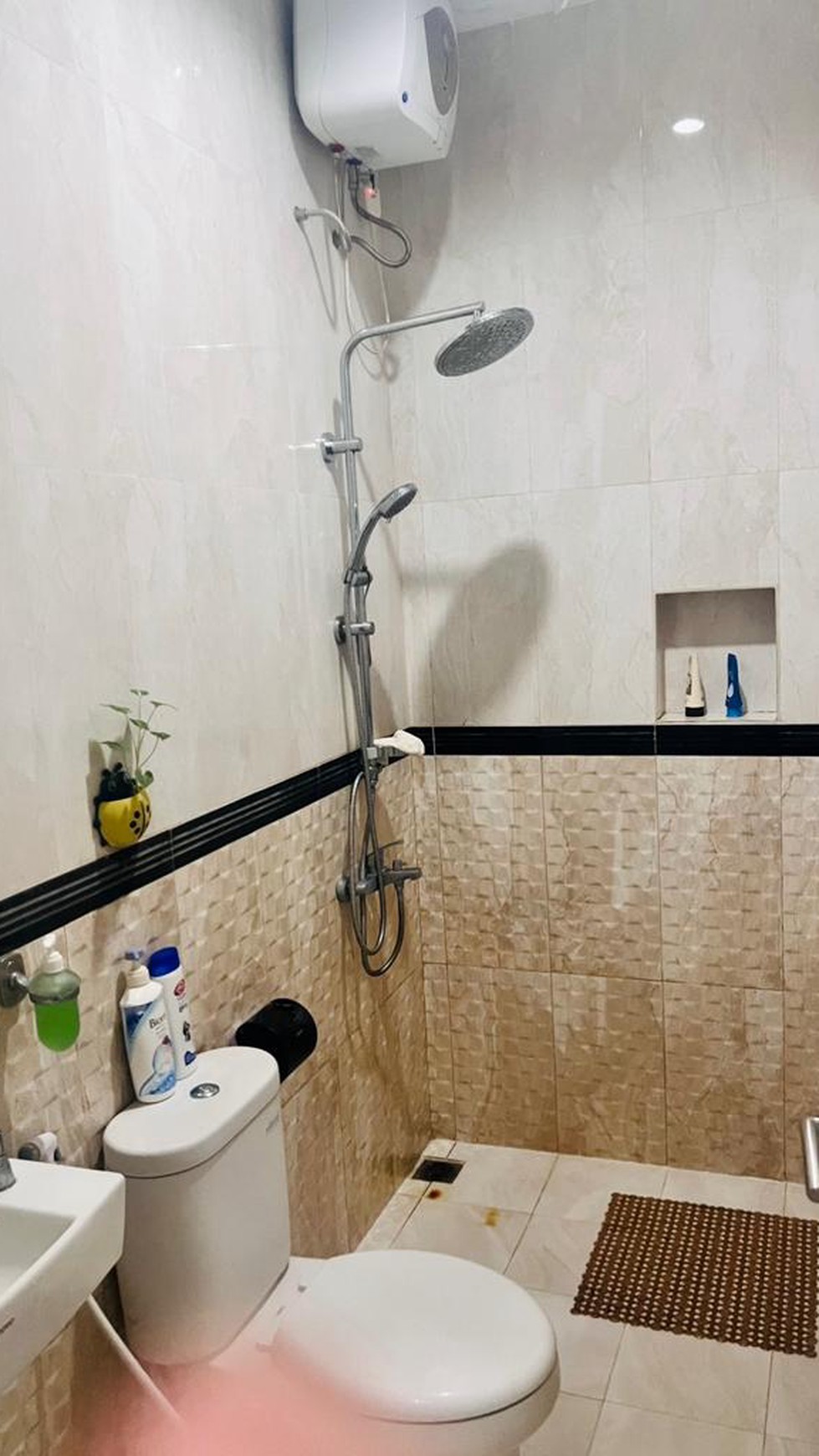 Banting harga. Rumah Bagus Kencana Loka, BSD