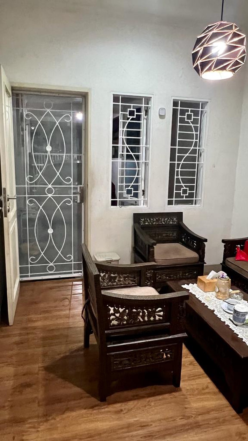Banting harga. Rumah Bagus Kencana Loka, BSD
