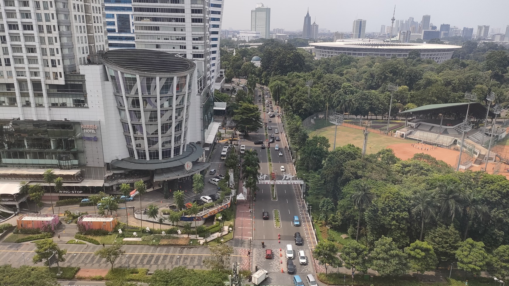 Plaza Asia  Sudirman-SCBD, 700m2, view dan fengshui terbaik  di Sudirman, menghadap ke Gelora Bung Karno