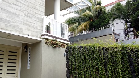 Classic modern house in Kemang  "The price can be negotiable"