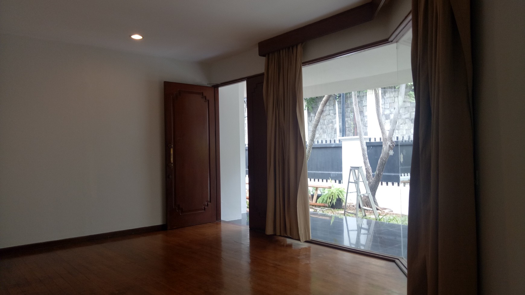 House for rent in Kemang area The Price can be negotiable