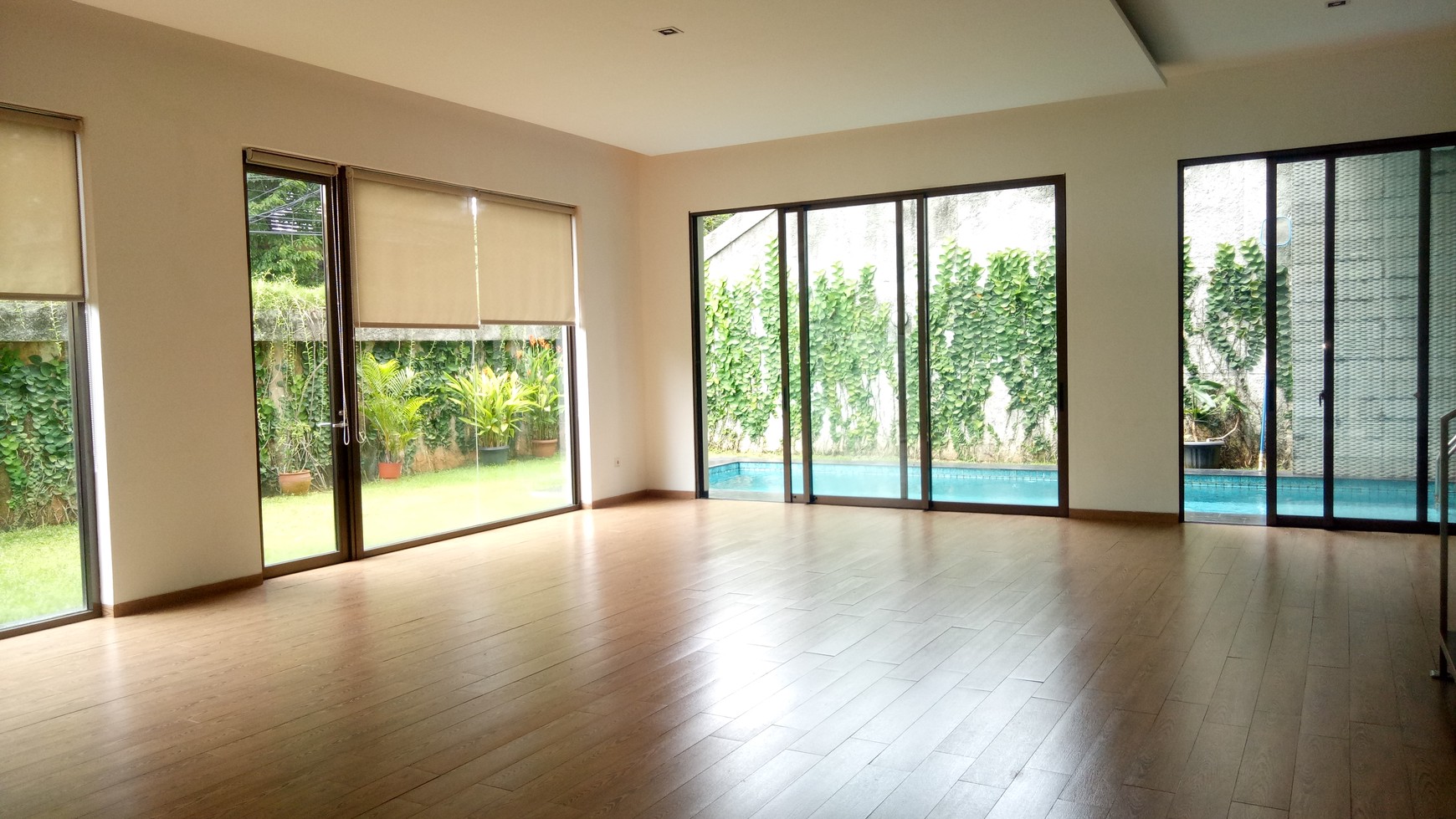 Luxury house in Kemang area ready for rent