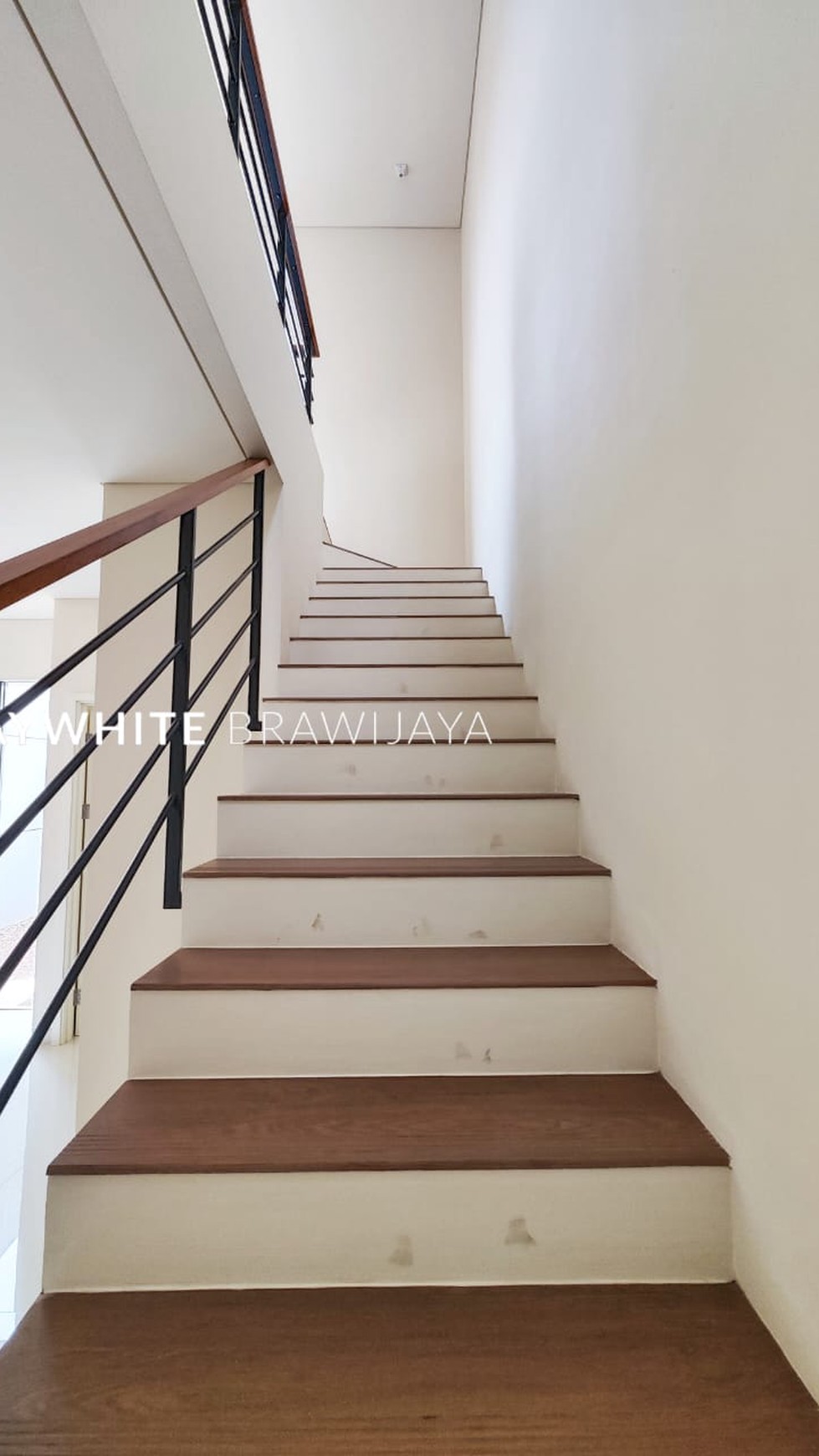 Dijual Rumah Baru Modern Minimalis Area Cipete