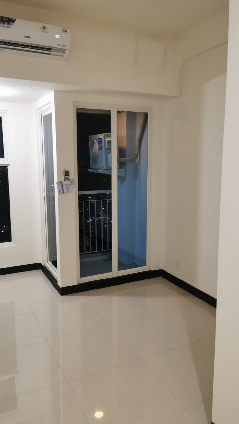 Dijual cepat apartemen Amor pakuwon city. *TERMURAH*