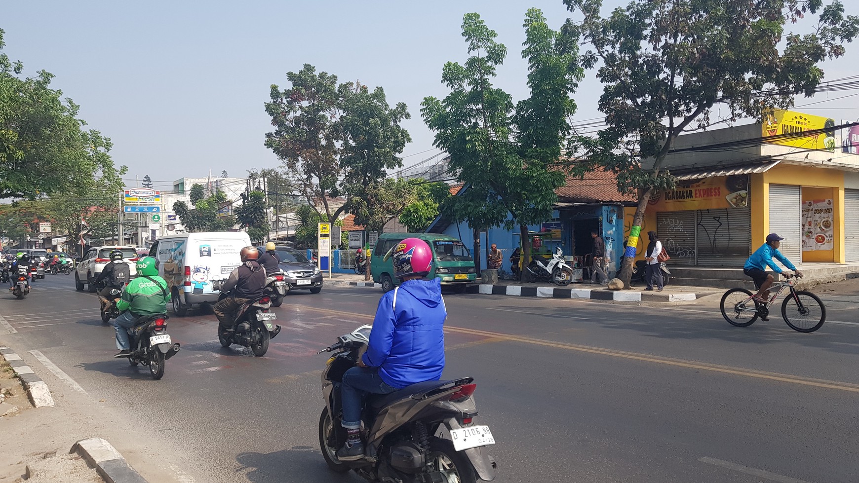 Ruko Parkiran Luas Dekat RS Hermina Arcamanik Cocok Untuk Segala Usaha