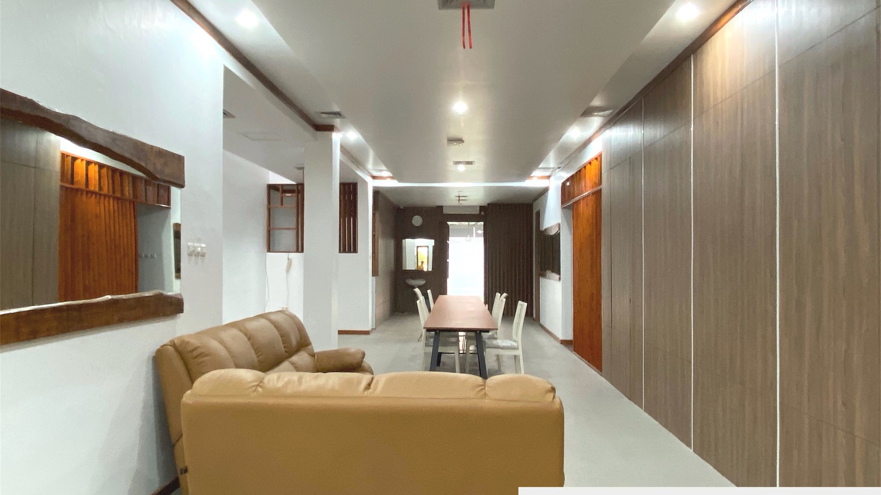 Rumah Design Sendiri, Full Furnished di Legenda Wisata, Cibubur