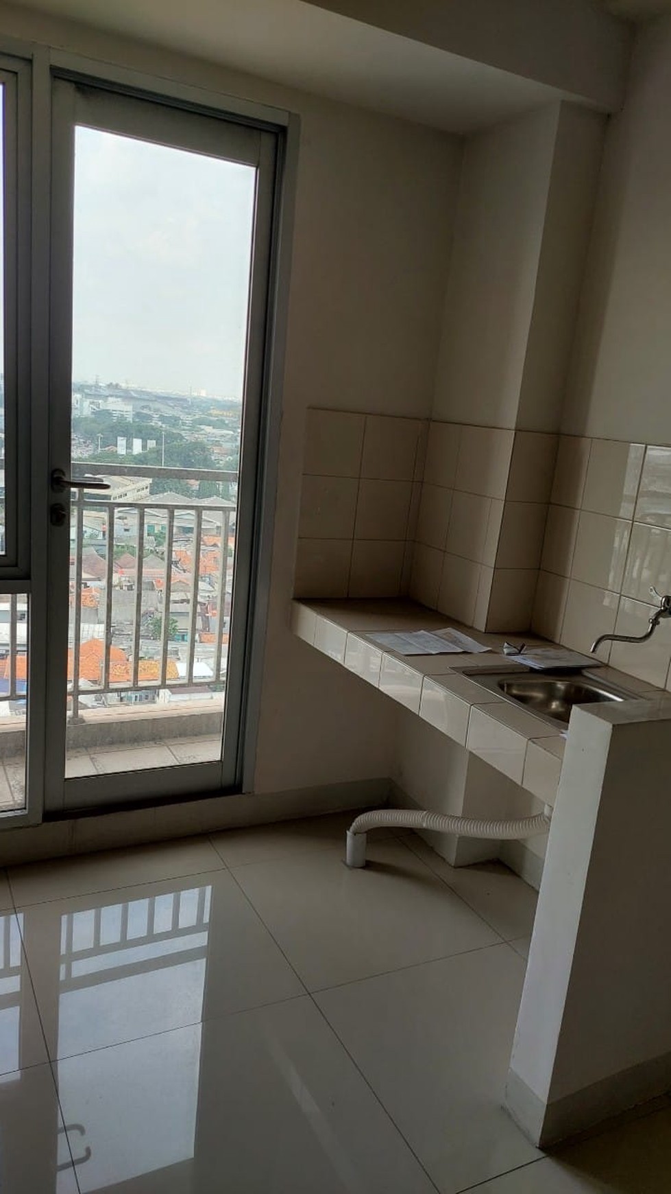 Apartemen Oak Tower blum pernah di pakai,BU di Jl.Perintis Kemerdekaan Jakarta Timur