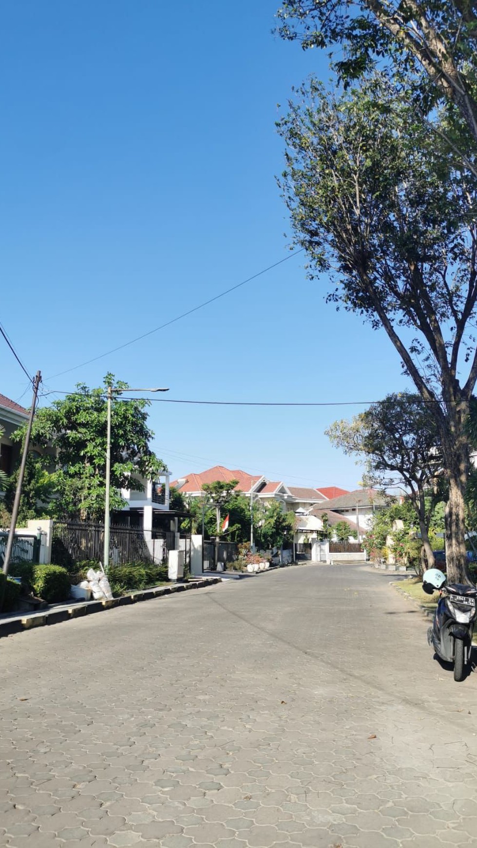 Rumah Mewah Furnished Darmo Harapan Regency Site Siap Huni 2 Lantai