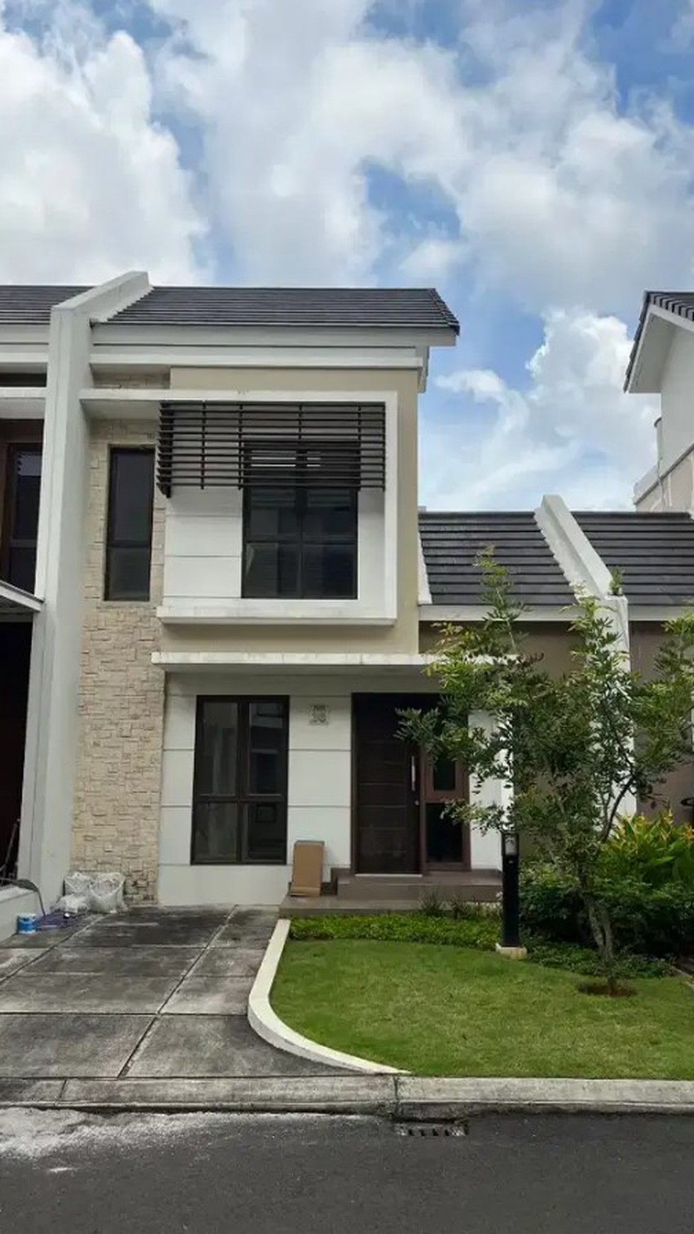 Rumah Baru Minimalis di The Orchard Summarecon Bekasi